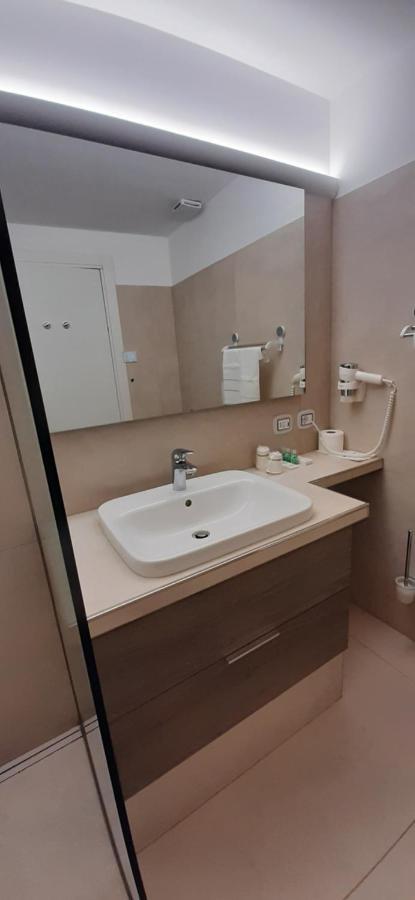 Delta Hotel Apartments سان دوناتو ميلانيزي المظهر الخارجي الصورة